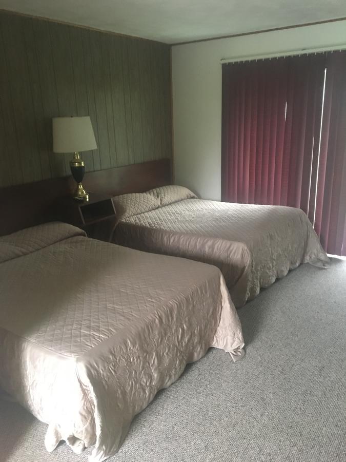 Michael Dee'S Motel East Durham 외부 사진